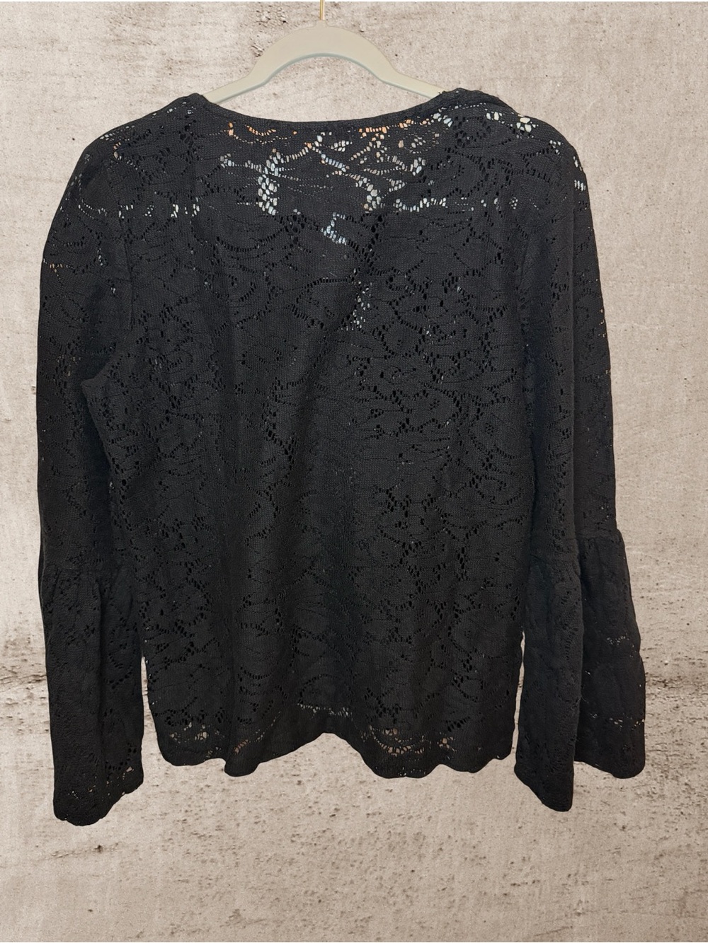 Chico's Chic Black Floral Lace Ruffle Bell Sleeve Top Size Medium Cotton - Picture 3 of 7